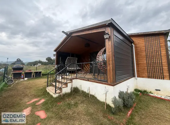 Yeniköy Yolu Üzerinde 55 M2 Komple Eşyalı Ahşap Evli Bahçe 1