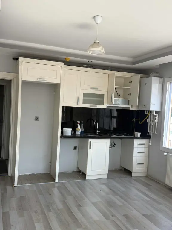 Mezıtlı Hükümet Konağı Karşısında Geniş 1+1 Daire 2