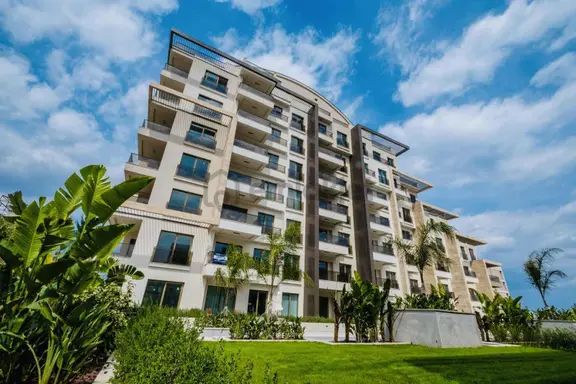 Royal Residence'da Arakat Modern Tasarımlı Kiralık 1+1 Daire 2