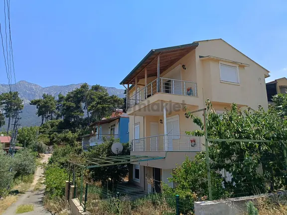Çağlarca'da Şehir Ve Deniz Manzaralı Satılık Villa 2