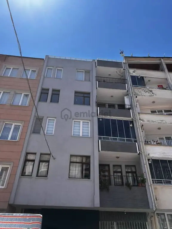 Bulvar Caddesi Arka Cephesinde 3+1 Doğalgazlı Daire 1