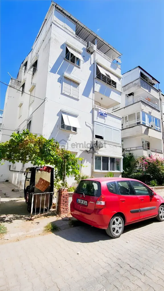 Akçayda Cuma Pazarı Civarı Satılık 2+1 Daire 1