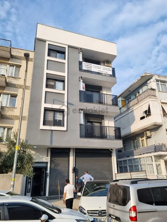 İzmir Buca Nato Karşısı 2+1 Eşyalı Kiralık Daire 1