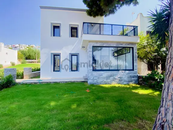 Bodrum Kadıkalesi'nde Plajlı Site İçerisinde Müstakil Villa 2