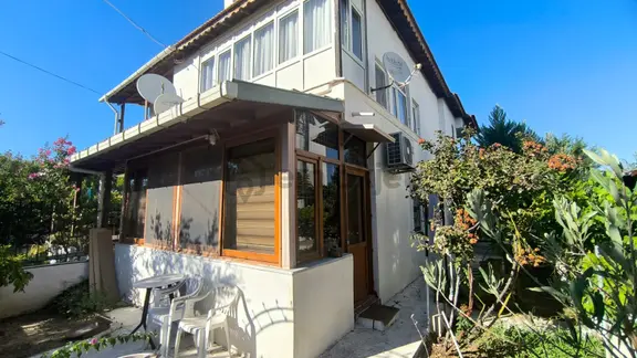 Altınova'da Eşyalı, Bahçeli 3+2 Kiralık Villa 2
