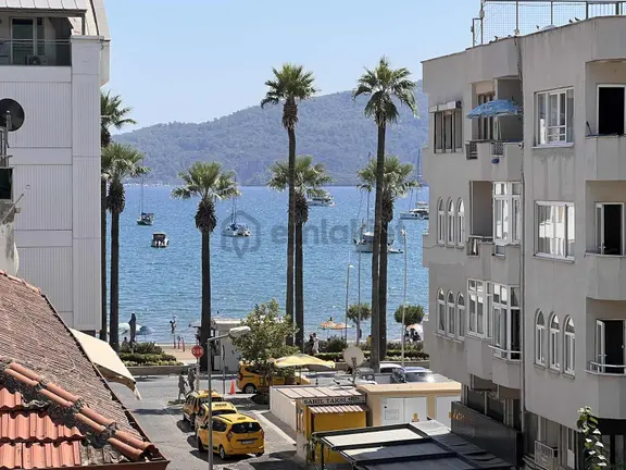 Marmaris Merkez'de Deniz Manzaralı Eşyalı Veya Eşyasız Kiralık 2