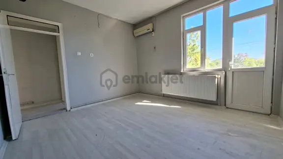 Otogara Yakın Bakımlı 3+1 Kiralık Daire 2