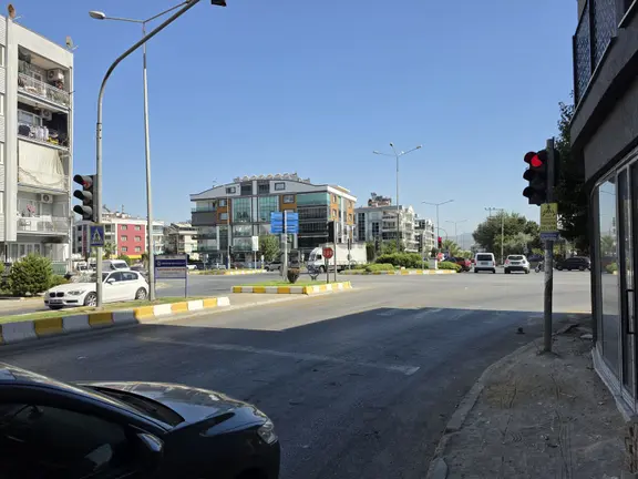 Ata Mahallesi Çevre Bulvarı Üzerinde Kiralık 2+1 Ofis / İşyeri 2