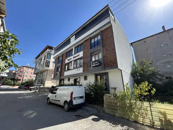 Darıca Marmaray'a Yakın Genç Binada Kapalı Mutfak 2+1 70 M² Net 1