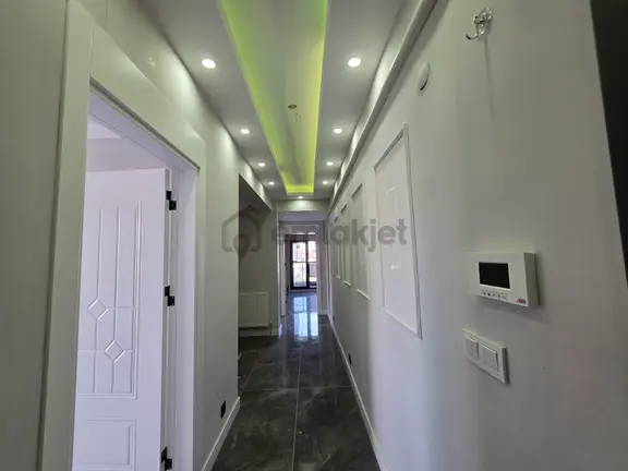 Zeynep Gayrimenkulden 100.yıl Mah Satılık Dublex 1