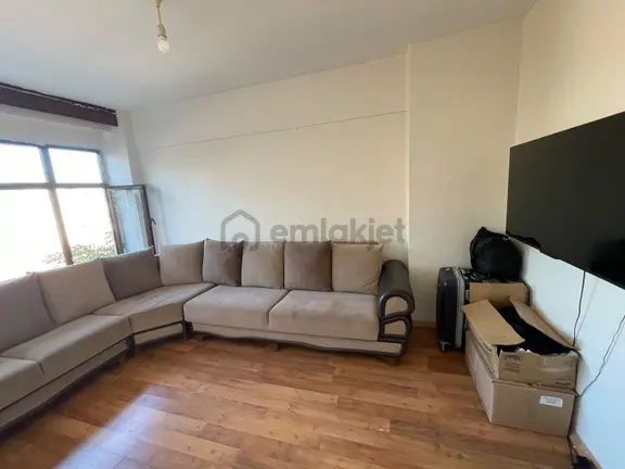 Üsküdar Marmaraya Yakın Arakat Balkonlu 2+1 Daire 2