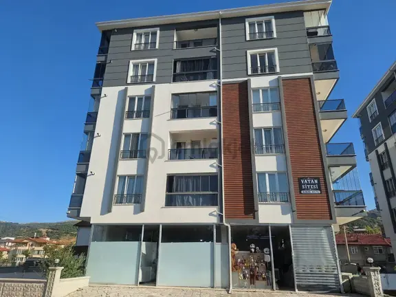 Isparta Vatan Mahallesinde 2+1 Satılık Daire 1