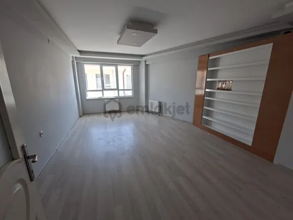 Rw Nest'ten Sütlüce Çevre Yolu Arkası Bakımlı 2+1 Satılık Daire 2