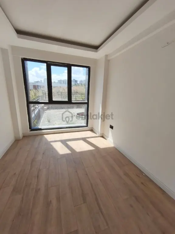 Bulut Emlak'tan Site İçinde Harika 1+1 Daire 2