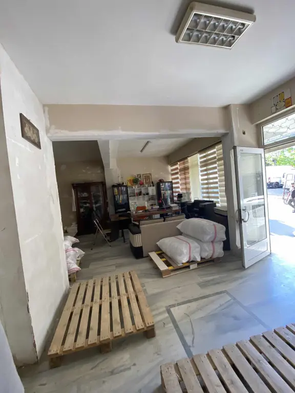 Şirinevlerde Yeni Binada Satılık Depolu Dükkan 1