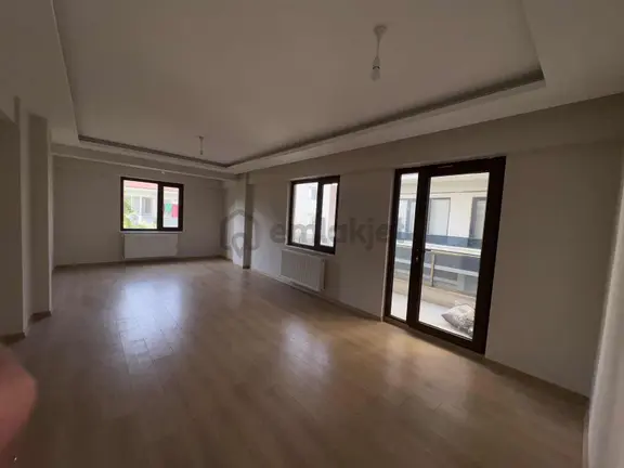 Turyap'tan Çitlikköy Sahil Mah.merkezi Konumda 2+1 Kiralık 1