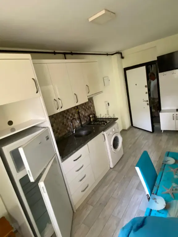 Ender Uysal Gayrimenkulden Asmalıevler Mahallesin De 1+1 Kiralık Eşyalı Bahçe Katı Apart... 1