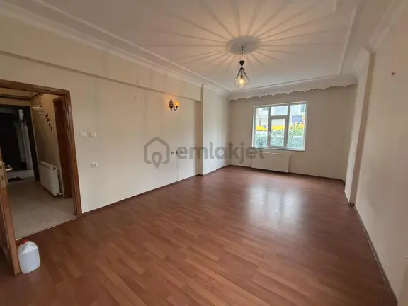 Yağmur Emlak'tan Tekkeköyde Cadde Üstü Kiralık 3+1 Daire 2