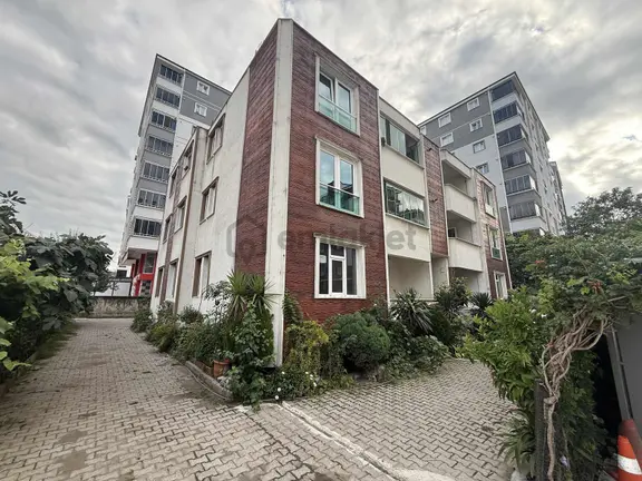 Yağmur Emlak'tan Tekkeköyde Cadde Üstü Kiralık 3+1 Daire 2