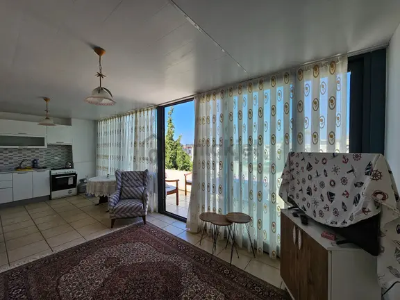 Elz'den Turgutreis Merkez'de Kiralık 2+1 Eşyalı Daire 2