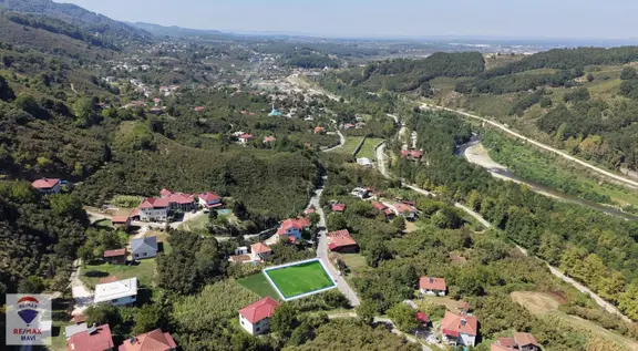 Akyazı Taşburunda Kırsal Yerleşik Alanda Manzaralı 1000 M² Arsa 2