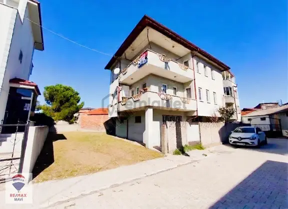 Sakaryanın Kalbinde 3 Ayrı Tapu 202 M² Arsa İçinde 288 M² Bina 1