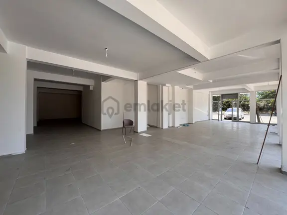 Salihli Keli De Kiralık 280 M2 Dükkan-mağaza-depo 2