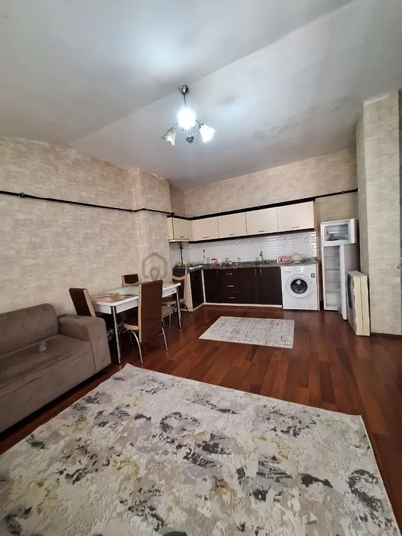 Nehirden Fesleğen Mahallesinde Satılık 1+1 Balkonlu Apart 1