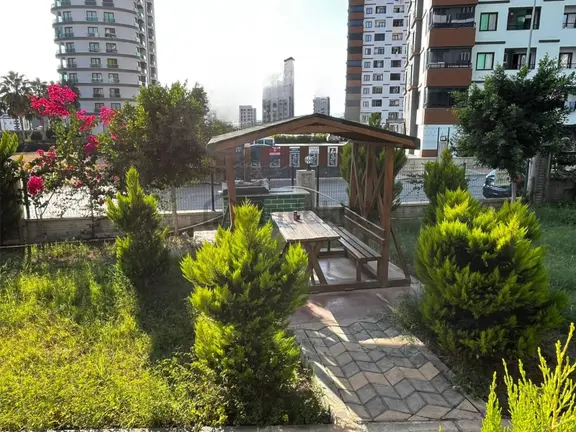 Ethereal'den Akdeniz Mah'de Havuzlu Sosyal Alanlı Site İçi 1+1 1