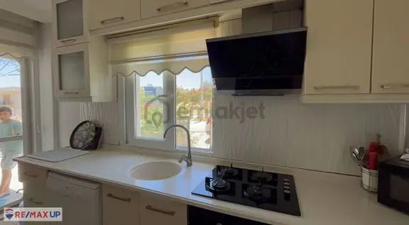 Mordoğan'da Kiralık 4+1 Müstakil Ev 2