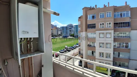 Gülşen'den Atakum Da Tramvaya Cephe 3+1 Eşyalı Kiralık Daire 2