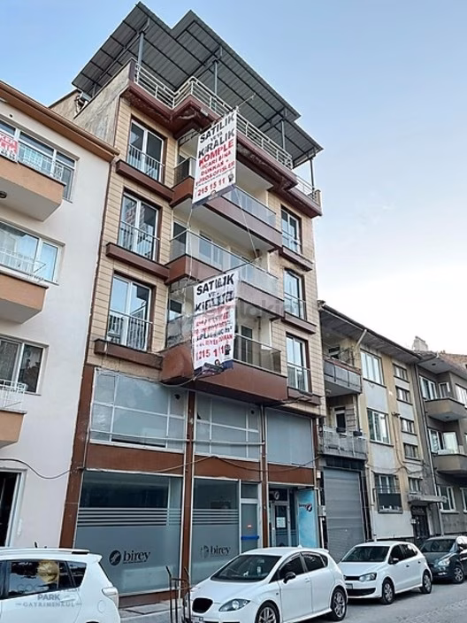 Merkez'de Kdv Avantajı | Takasa Açık 1.100m² Komple Ticari Bina 2