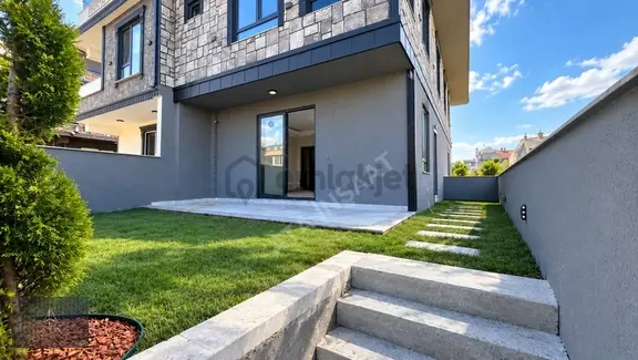 Eminevim'e Uygun | Kocaalide Ön Cephe Nefis Bahçeli 4+1 Villa ! 2