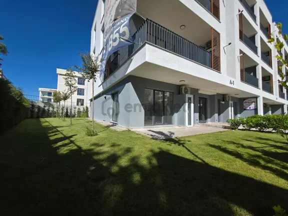 Büyükçekmece Site İçı 150 M2 Bahçe Kullanımlı Satılık 2+1 Daire 1