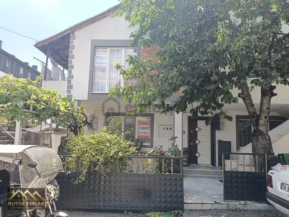Bolu Tepecik Mah.' De Satılık (297m2) İmarlı Arsa Ve İki Katlı Müstakil Kombili Bina 1