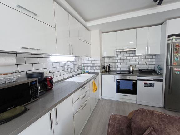Kuşadası Havuzlu Sitede Geniş Kullanım Alanına Daire Satılıktır 2