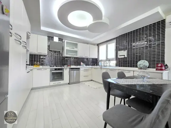 Yüksel Şahin Den Erenköy De Tahir Büyükkörükçü Hoca Cami Civarı 7+2 Luks Villa 1