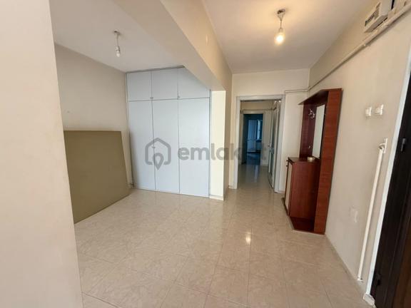 Altıparmak'ta Şehir Manzaralı Kiralık Daire 2