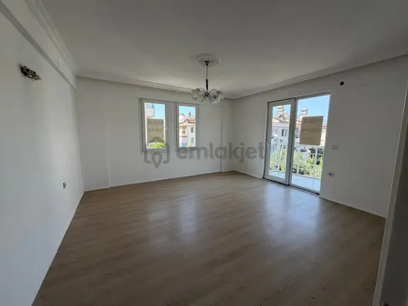 Taşyakada Kiralık 1+1 Geniş Daire 2