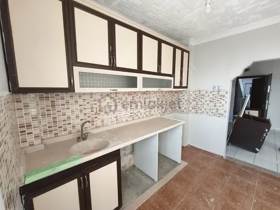 Genç Emlak'tan Hastane Cd. Kiralık 2+1 Daire 1