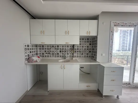 #stad Yakını Az Katlı Hasarsız Satılık 2+1 Açık Mutfak Daire 2