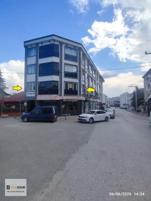 Bolu Semerkant Mah. Önü Açık Köşe Ayrı Mutfak 1+1 Satılık Daire 1