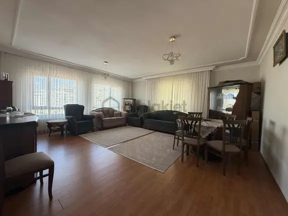 Gökkuşağı 1163 Cadde Üzeri Şehir Manzaralı 3.kat Satılık 3+1 2
