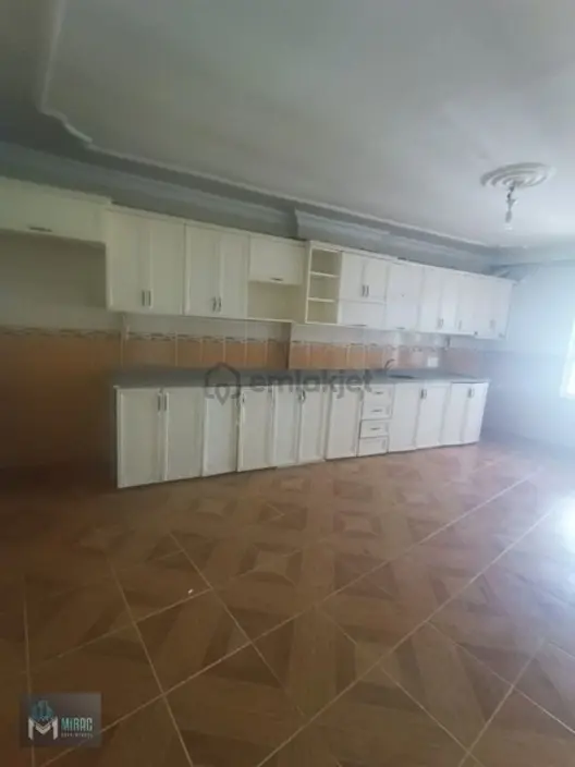 Çamlıtepe Mahallesi Dünya Hastanesi Arkasındakiralık 3+1y.giriş 2