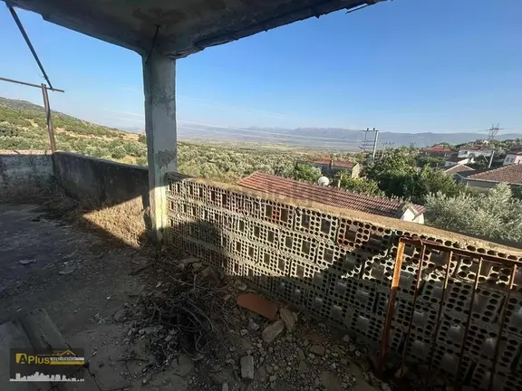 A Plus Gayrimenkulden Tire Derebaşı Köyünde İmarlı Müstakil Ev 2