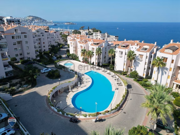 Kuşadası,akyar Konakları,kiralık Geniş Daire 1