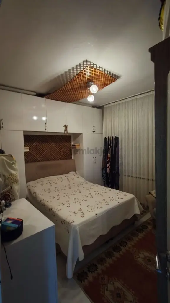 Bağcılar Demirkapı' Da Satılık 3+1 Daire 2