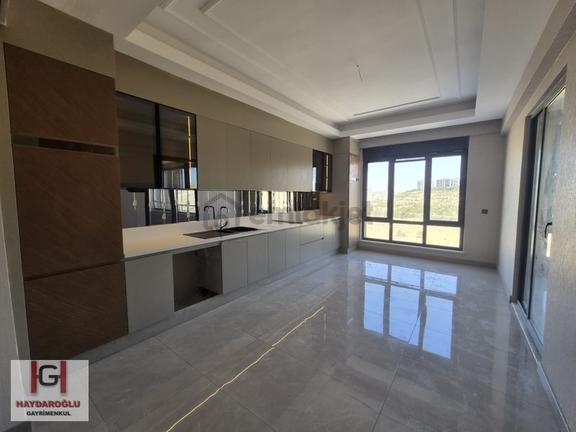 Sancaktepe İbrahimli'de Arakat Satılık Sıfır 3,5+1 Daire... 2