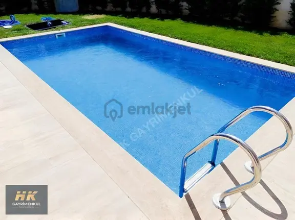 Konaklar Bölgesinde Havuzlu Güvenlikli 4+1 Satılık Daire En/ru