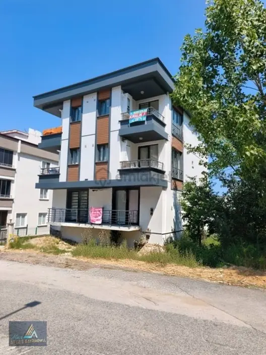 Mavi Atlas'tan Esenevlerde Eşyasız Kiralık 1+1 Daire 1
